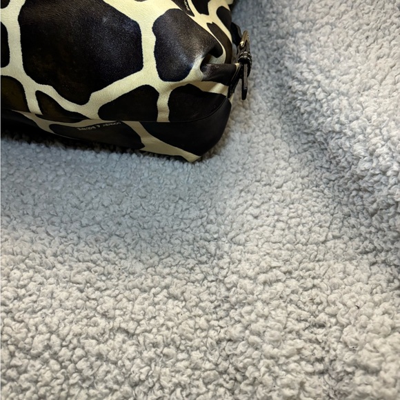 Dooney & Bourke - Picture 4 of 7